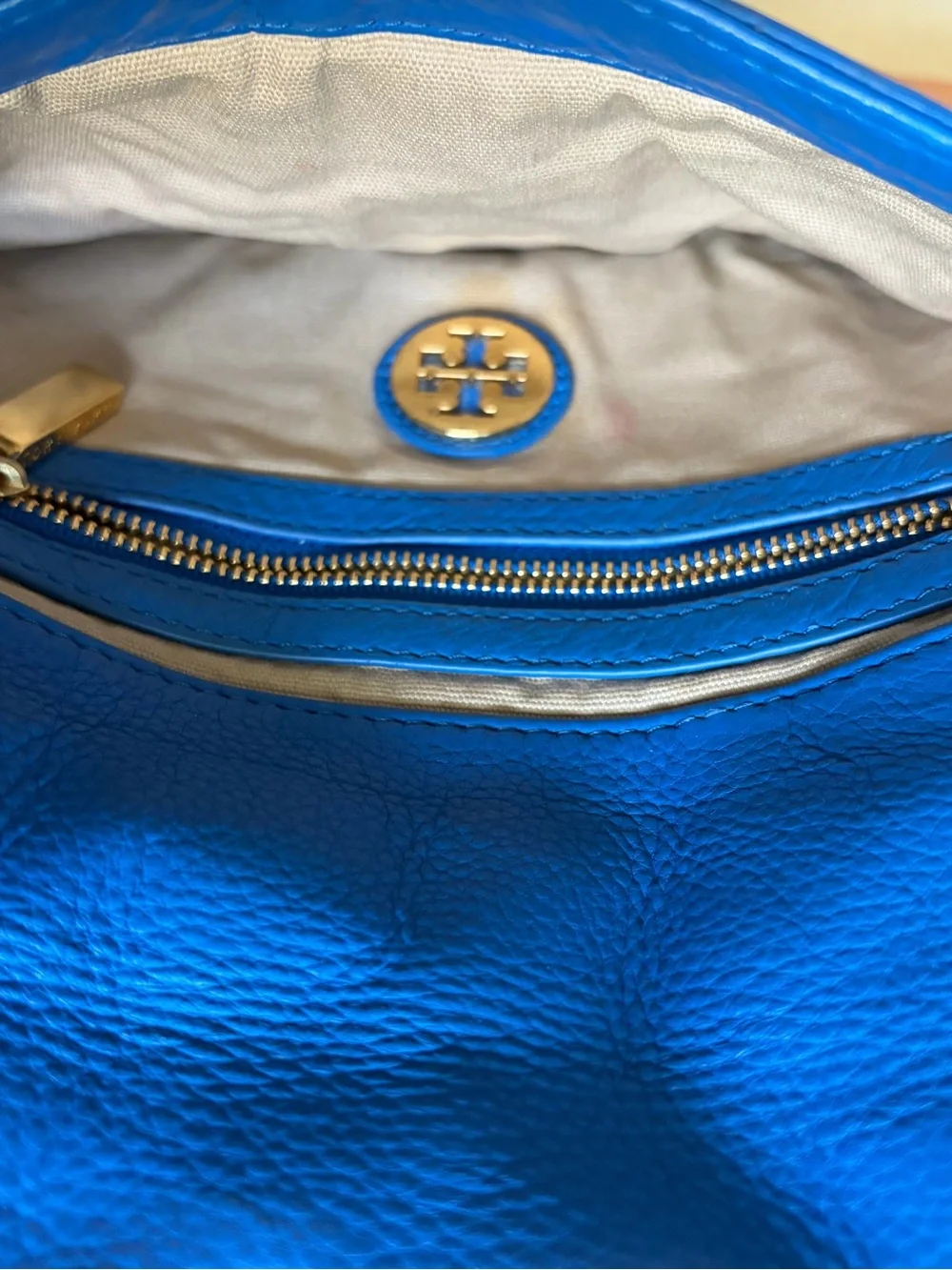 Tory Burch Amanda Foldover Messenger Bag Blue Leather Gold Chain Crossbody